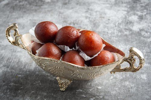 Sweet Delicious Natural Healthy Rich Taste Round Brown Gulab Jamun