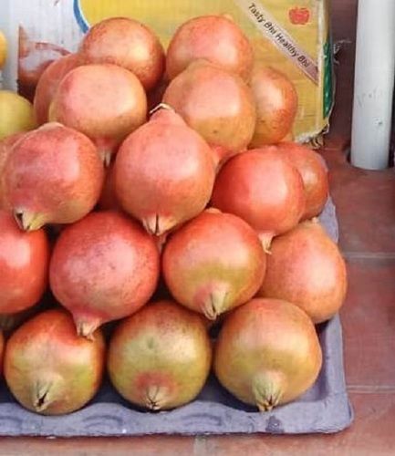 100% Pure Natural A Grade Healthy And Tasty Fresh Organic Pomegranates