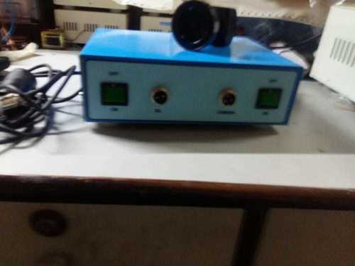 Green Color Rectangular Shape Analog Fiber Optic Light Source For Hospital Usage Weight: 3.5  Kilograms (Kg)