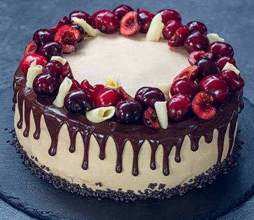 Delicious Eggless Fruits Cake For Anniversary And Birthday Parties, 1 Kg