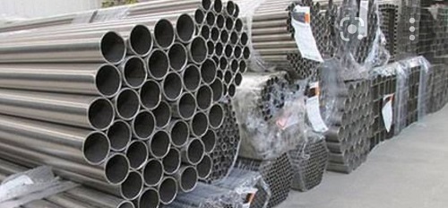 18 - 25 इंच आकार के साथ काले मजबूत और सुरक्षित सिल्वर रंग के एल्यूमीनियम मैट फिनिश पाइप