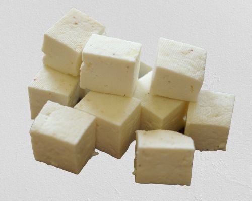 Purity 99 Percent Delicious Rich Natural Fine Taste White Fresh Paneer for Cooking