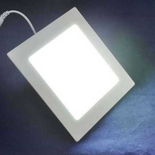 कूल व्हाइट लाइटिंग कलर और आयताकार आकार में एलईडी पैनल लाइट, 12-15 वाट