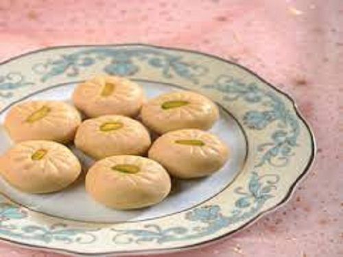 Fresh Tasty And Mouth Melting Sweet Peda Made With Khoya And Topped With Almonds Fat: 4 Percentage ( % )