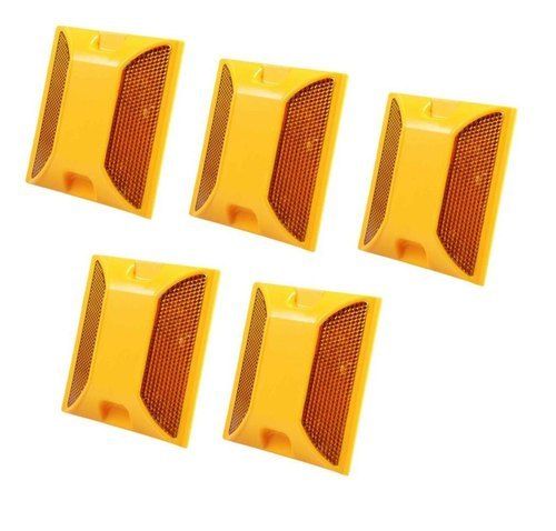 Yellow Highly Reflective Dynamically Designed Durable Plastic Road Stud 