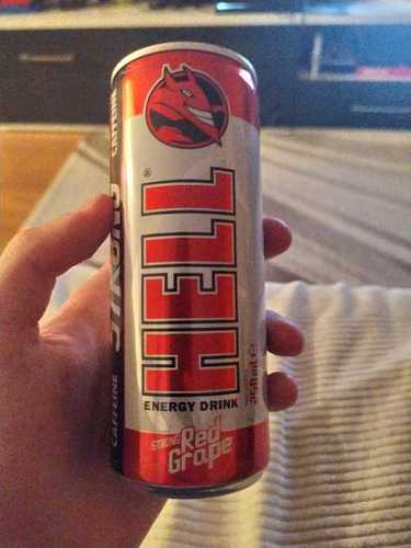 Red Color Hell Classic Carbonatited Energy Drink With Refreshing Flavors