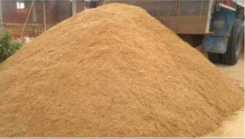 Yellow Sand For Construction, Paint Industry And Agriculture Sector, Free From Moisture Weight: 50  Kilograms (Kg)