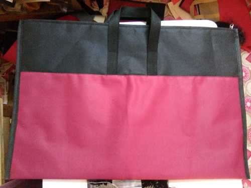 पिंक (गुलाबी) और काले रंग का बहुउद्देश्यीय स्टोरेज ऑर्गनाइज़र यूटिलिटी बैग हैंडल के साथ अधिकतम भार: 9 ग्राम (G)