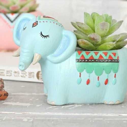 Ceramic Planter In Green Color And Elephant Shape For Interior Decoration  Grade: Food Grade