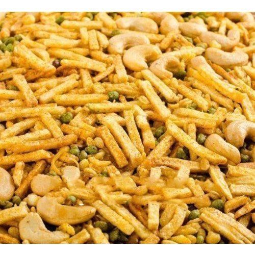 Rectangular Shape Namkeen 500gm With 10 Days Shelf Life And Delicious Taste