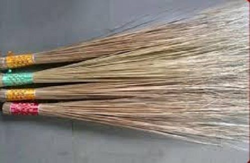 Eco Friendly Water Resistant And Washable Lightweight Coconut Broom For Cleaning