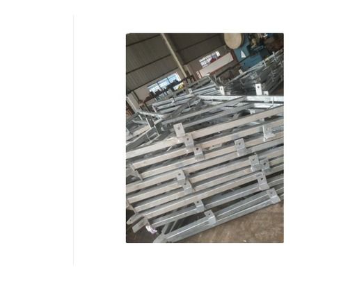 Silver Aluminum Solar Panel Mounts With 1.6 - 2.5 Mm Thickness And Corrosion Resistance Properties