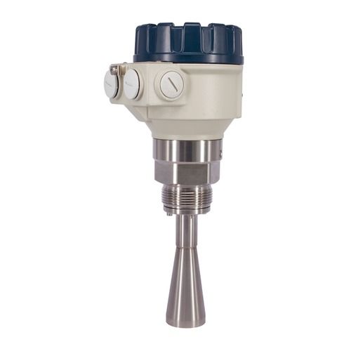 Pilotrek Compact Pulse Burst Radar Level Transmitter