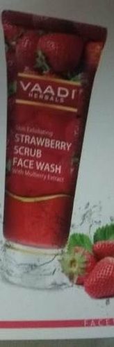 Vaadi Strawberry Scrub Face Wash With Mulberry Extract, Exfoliates And Nourishes Skin