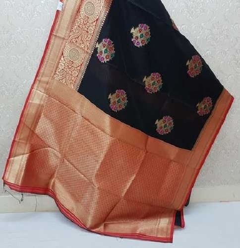 Elegant Design Light Weight and Smooth Touch Black And Red Color Banarasi Silk Saree