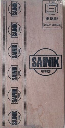 Strong Solid Long Lasting Durable Brown Sainik Plywood Board, Size 8 X 4 Ft