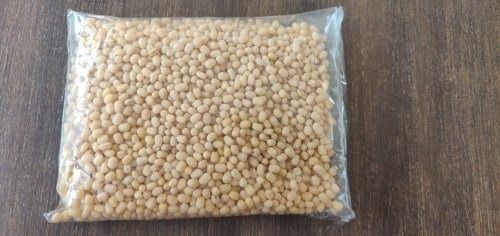 98% Pure Golden Color Natural And Fresh Soybean Seed For Human Consumption Admixture (%): 2%