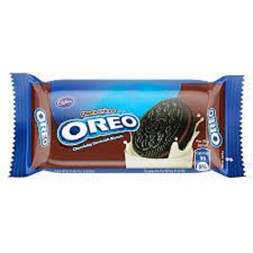 Easy To Make And Cream Cheese Mixture Tasty Oreo Biscuits Colour Brown In Pack Fat Content (%): 1 Grams (G)