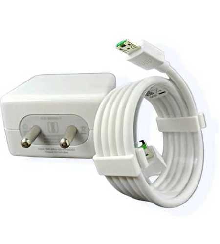 White USB Charger - Compact Design, 5000mAh Lithium Battery, Compatible With All Smartphones, Lightweight & Portable for Easy Carrying