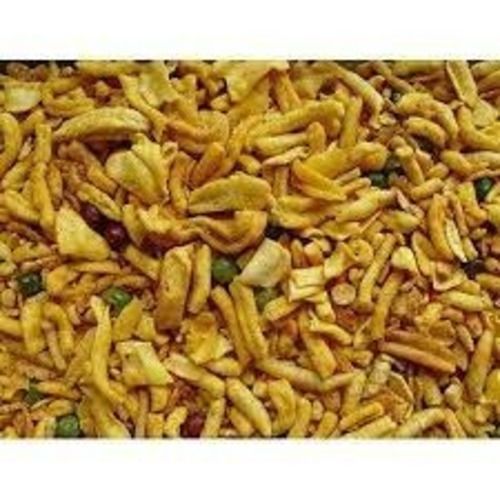 2Kg Yellow Color Mix Spicy And Tasty Khatta Meetha Namkeen For Snacks