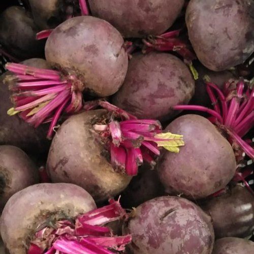 Round Fresh And Organic Beetroot With 3 Days Shelf Life, Rich In Vitamins C And E