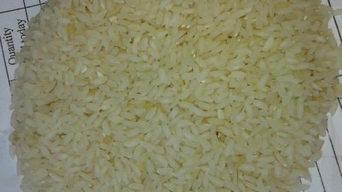 White Medium Grains Arwa Rice With 1 Year Shelf Life And Rich In Thiamin, Niacin, Vitamin B6, Pantothenic Acid