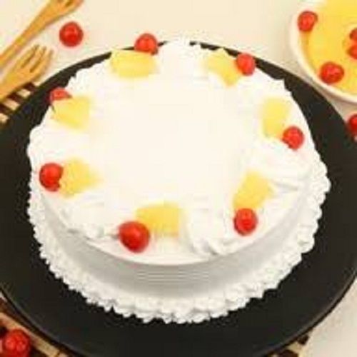 Elegant Look Dreamy Creamy Delicious And Testy Pineapple Eggless Cake (1 Kilogram) Fat Contains (%): 5 Percentage ( % )