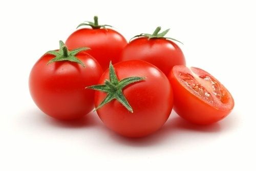 100 Percent Natural And Fresh With Good Quality Cherry Tomato Red Colour 