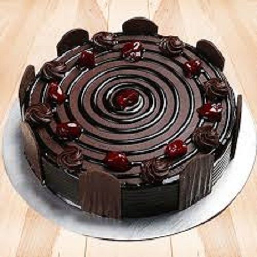 Mouth Watering Finest Ingredients Designer Chocolate Homemade Cakes Fat Contains (%): 5 Percentage ( % )