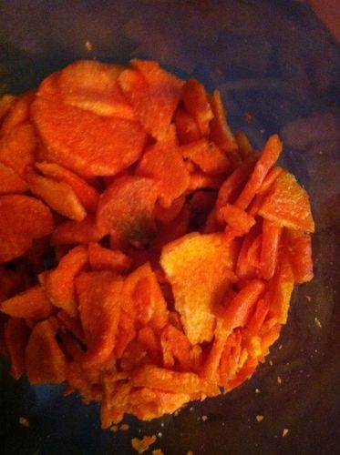 Natural Ingredients, Yummy Taste and Crunchy Red Round Shape Carrot Chips 