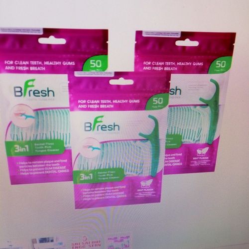 3 In 1 Flavoured Dental Floss Picks With Tongue Cleaner For Fresh Breath And Healthy Gums