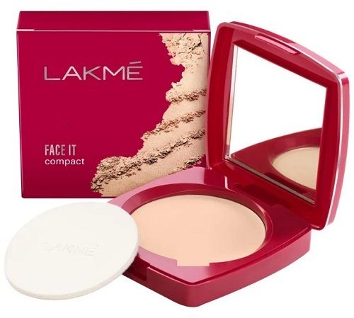 Lakme Face Compact With Skin Brightening, Beauty Oil And Face Scrubs For Daily Uses 