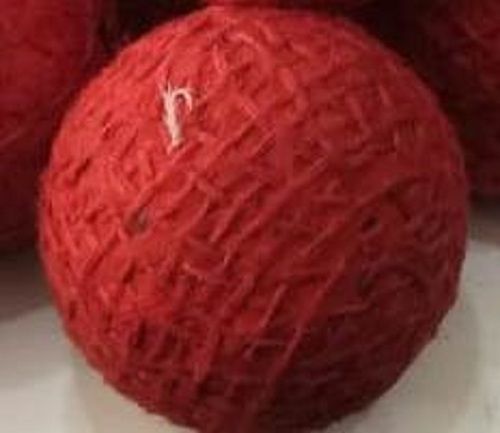 Light Weight Water Resistance Easy To Grip Crack Resistance Red Cricket Balls