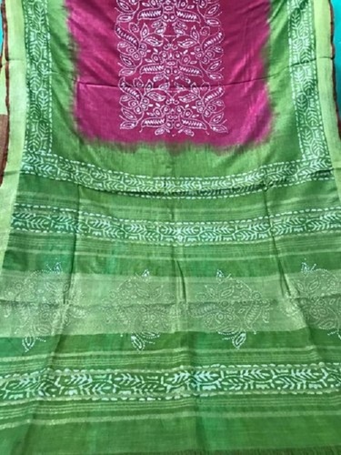 कॉटन सिल्क से बनी हरी और पिंक (गुलाबी) फैंसी महिलाओं की साड़ी एम्ब्रॉयडरी की हुई और असाधारण रूप से बनाई गई