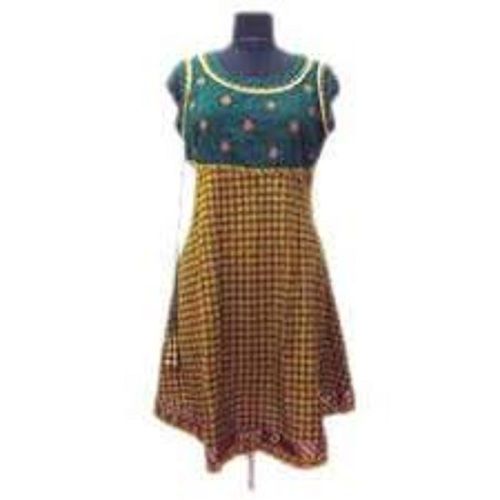 Indian Stylish Women'S Woven Cotton Kurti Straight Fit With Knee Length Sleev Less And Round Neck