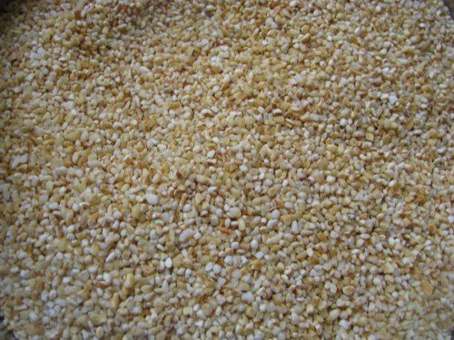 Vitamins, Minerals And Fiber Enriched Organic Brown Color Broken Wheat Very Small In Size