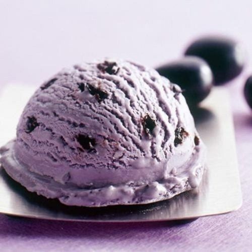 Violet and Black Color Amul Ice Cream With Sweet Taste and 3 Days Shelf Life