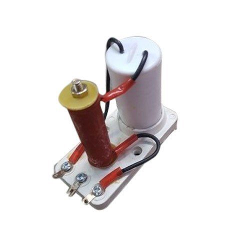 Three Phase Synchronous Servo Motor Electric Start With White And Red Colour Frequency (Mhz): 50 Hertz (Hz)