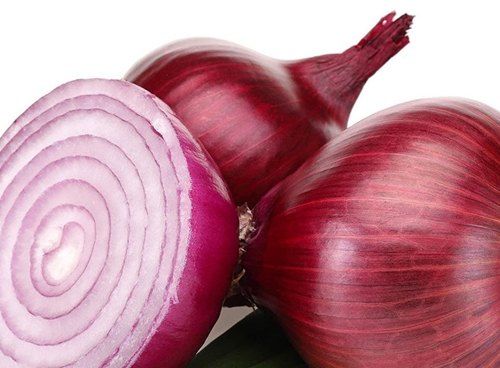 A Grade 100% Fresh And Organic Globe-Shaped Red Onion