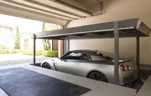 Stainless Steel Automatic Electric Car Elevator For Lifting Car, Grey Color And Fine Finish