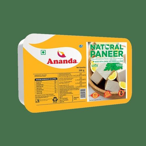 White Color Organic Ananda Pure Fresh Paneer With 4% Fat & 200 Gram Weight