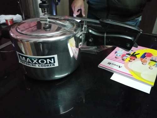 Portable Maxon Aluminium Pressure Cooker For Kitchenware (5 Litres)