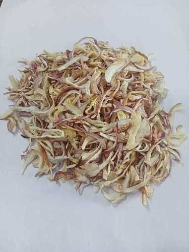 Raw And Organic 100 Percent Natural Pure Red Onion Flakes For Cooking Uses