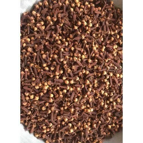 A-Grade 100% Organic And Natural Dried Whole Lite Brown Cloves For Cooking Grade: Spices Food