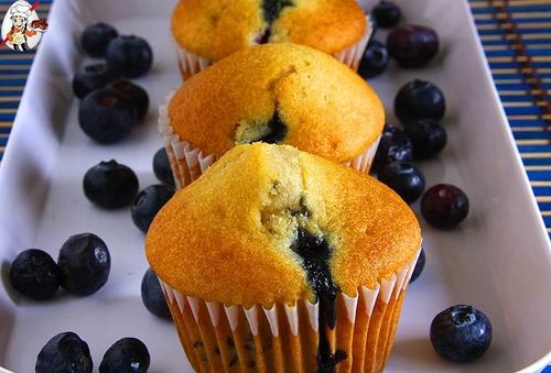 Instant Mixes Bakery Blueberry Flavour Sweet Muffins Cake Cups For Eating