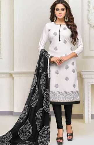 Ladie'S Casual Wear 3/4 Sleeves Breathable And Comfortale Kurta  Decoration Material: Beads