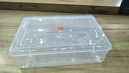 White Color Plastic Containers For Storing Food, Even Medicine And Beauty Care Products