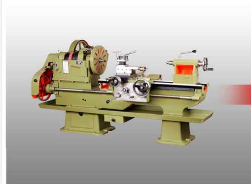 Highly Durable and Rust Resistant Heavy Duty Lathe Machine