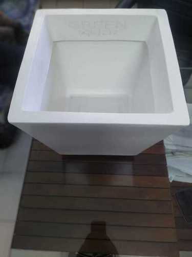 Plain White Plastic Pot For Planting With Square Shape Cover Material: Film