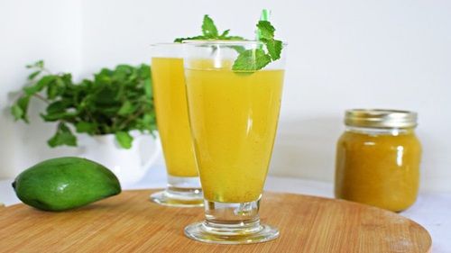 Vitamins A C And E Rich Taste Yellow Color Mango Juice